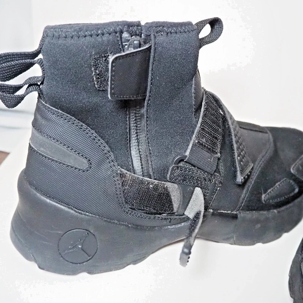 Nike‎ Air JORDAN Trunner LX High Boot Triple Black AA1347 010 Mens US 8 Shoes